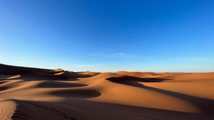 Desert Marocain : Circuit Desert marocain en 4x4 depart de Zagora 2 jours Erg Chegaga