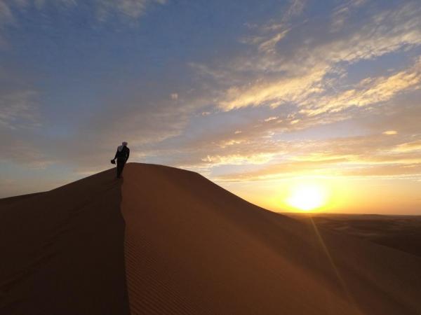 Desert Marocain : Circuit 3 jours Marrakech Erg Chegaga desert Maroc.