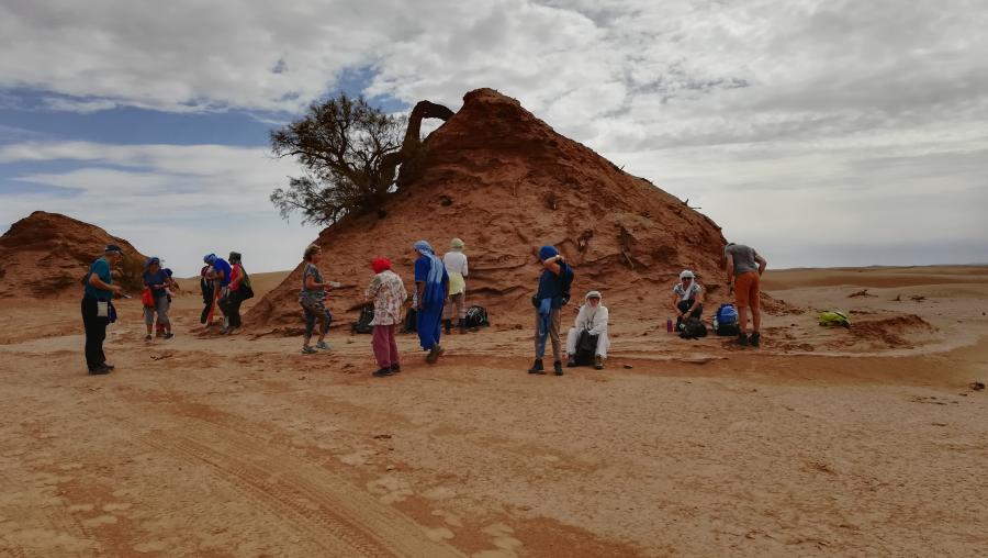 Desert Marocain : Randonnee la grand traverse desert  Erg Chegaga 
