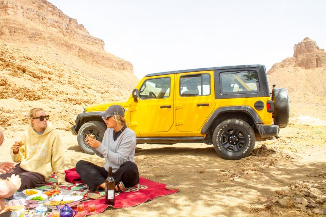 Desert Marocain : Une nuit dromadaire dans desert Maroc sud Marocain 