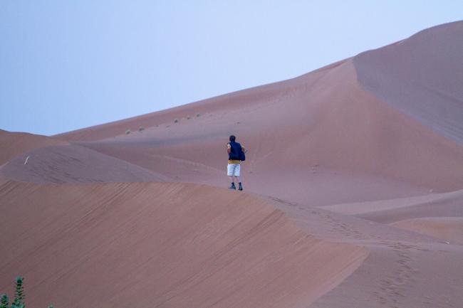 Desert Marocain : Une nuit dromadaire dans desert Maroc sud Marocain 